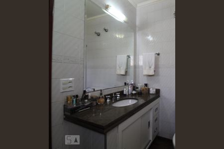 Casa à venda com 282m², 3 quartos e 3 vagasSuite 3 banheiro
