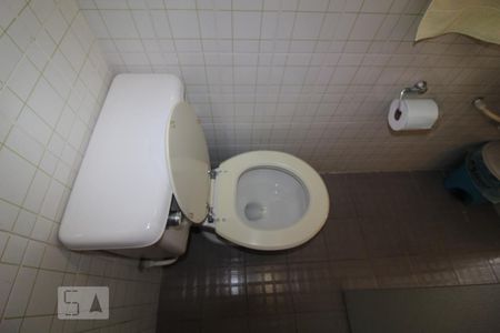 Casa à venda com 282m², 3 quartos e 3 vagasBanheiro 5 serviço