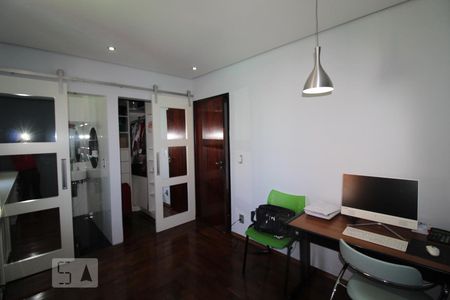 Casa à venda com 282m², 3 quartos e 3 vagasSuite 2