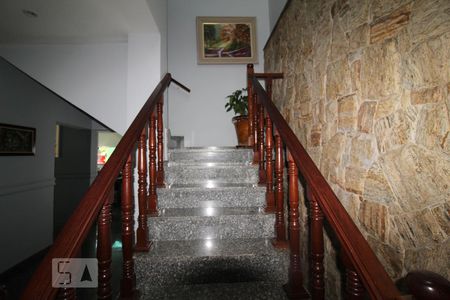 Casa à venda com 282m², 3 quartos e 3 vagasAcesso aos quartos