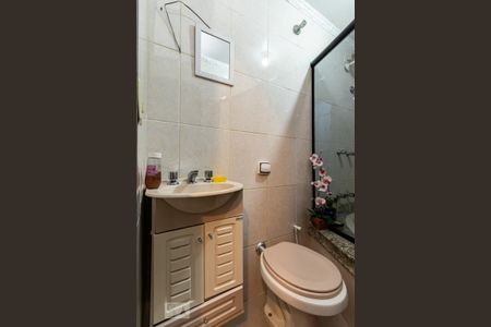 Casa à venda com 150m², 3 quartos e 4 vagas Casa à venda com 150m², 3 quartos e 4 vagasBanheiro