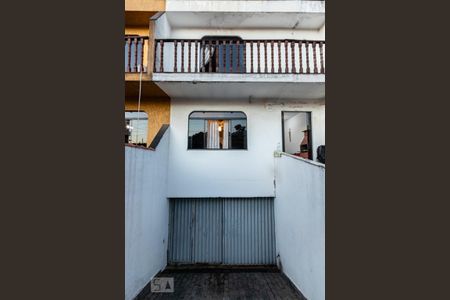 Casa à venda com 150m², 3 quartos e 4 vagas Casa à venda com 150m², 3 quartos e 4 vagasGaragem