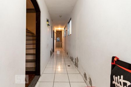 Casa à venda com 150m², 3 quartos e 4 vagas Casa à venda com 150m², 3 quartos e 4 vagasCorredor