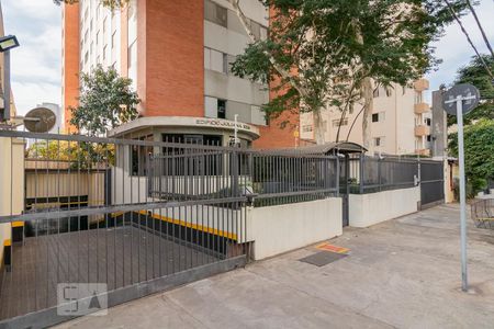 Apartamento para alugar com 67m², 2 quartos e 1 vagaFachada