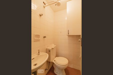 Apartamento para alugar com 67m², 2 quartos e 1 vagaBanheiro de Serviço