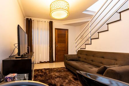 Sala de casa de condomínio para alugar com 2 quartos, 57m² em Parque Boturussu, São Paulo