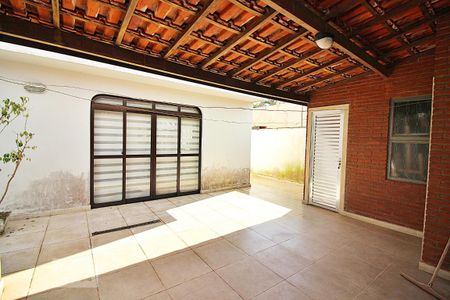 Casa à venda com 340m², 4 quartos e 4 vagasQuintal