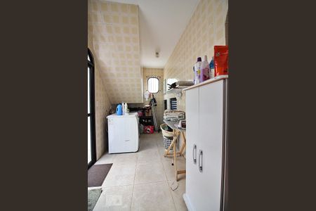 Casa à venda com 340m², 4 quartos e 4 vagasLavanderia