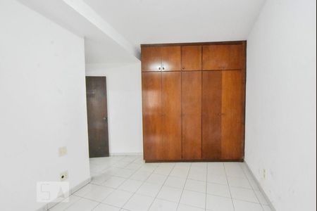 Casa à venda com 360m², 3 quartos e 6 vagasSuíte 02
