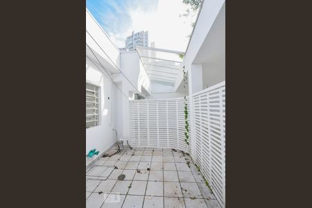 Casa à venda com 360m², 3 quartos e 6 vagasLavanderia Externa