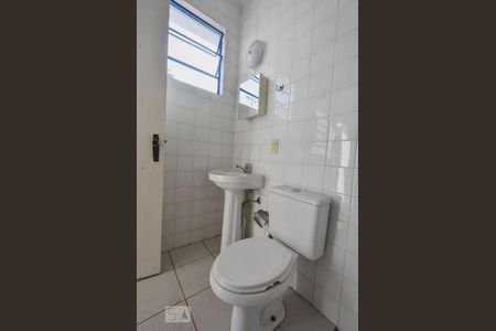 Casa à venda com 360m², 3 quartos e 6 vagasBanheiro Suíte Externa 02