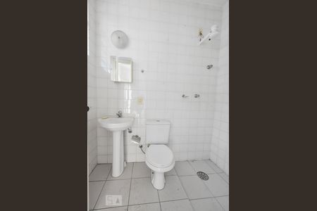 Casa à venda com 360m², 3 quartos e 6 vagasBanheiro Suíte Externa 02