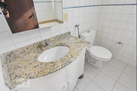 Casa à venda com 360m², 3 quartos e 6 vagasBanheiro Suíte 01