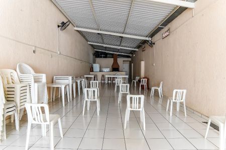 Apartamento à venda com 69m², 3 quartos e 1 vaga Apartamento à venda com 69m², 3 quartos e 1 vagaÁrea comum - Salão de festas e Churrasqueira