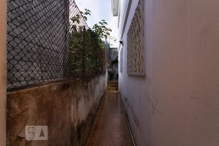 Casa à venda com 200m², 5 quartos e 2 vagas Casa à venda com 200m², 5 quartos e 2 vagasCorredor 2