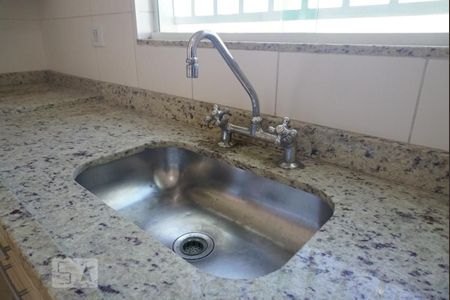 Casa à venda com 65m², 2 quartos e 4 vagasCozinha