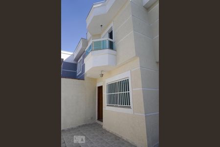 Casa à venda com 65m², 2 quartos e 4 vagasQuintal