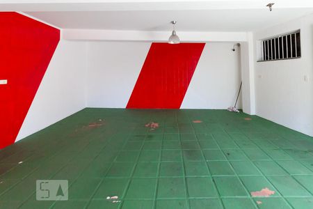 Casa à venda com 270m², 5 quartos e 2 vagas Casa à venda com 270m², 5 quartos e 2 vagasGaragem