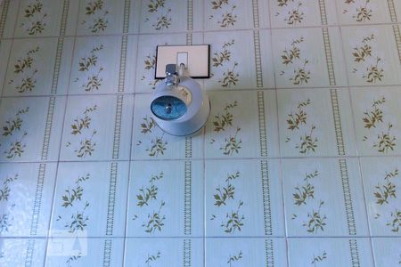 Casa à venda com 270m², 5 quartos e 2 vagas Casa à venda com 270m², 5 quartos e 2 vagasChuveiro