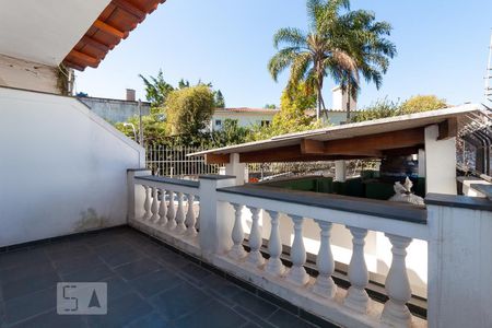 Casa à venda com 270m², 5 quartos e 2 vagas Casa à venda com 270m², 5 quartos e 2 vagasVaranda do Quarto