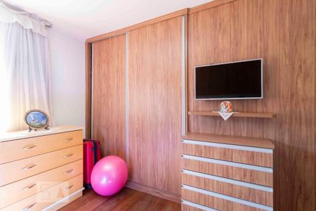 Casa à venda com 295m², 4 quartos e 3 vagasSuíte 2