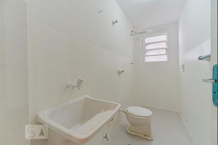 Banheiro Social de kitnet/studio para alugar com 1 quarto, 27m² em Sé, São Paulo