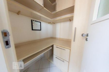 Apartamento à venda com 103m², 3 quartos e 2 vagas Apartamento à venda com 103m², 3 quartos e 2 vagasEscritório