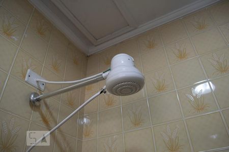 Casa à venda com 250m², 3 quartos e 2 vagas Casa à venda com 250m², 3 quartos e 2 vagasBANHEIRO