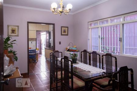 Casa à venda com 250m², 3 quartos e 2 vagas Casa à venda com 250m², 3 quartos e 2 vagasCOPA