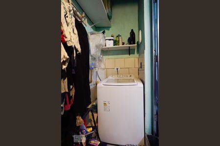 Casa de condomínio à venda com 150m², 5 quartos e 1 vaga Casa de condomínio à venda com 150m², 5 quartos e 1 vagaCasa 2 - Lavanderia