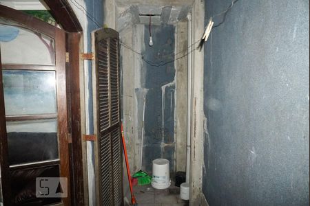 Casa de condomínio à venda com 150m², 5 quartos e 1 vaga Casa de condomínio à venda com 150m², 5 quartos e 1 vagaCasa 1 - Lavanderia