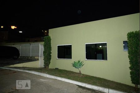 Casa de condomínio à venda com 150m², 5 quartos e 1 vaga Casa de condomínio à venda com 150m², 5 quartos e 1 vagaSalão de Festa com Churrasqueira
