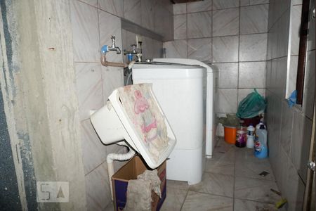 Casa de condomínio à venda com 150m², 5 quartos e 1 vaga Casa de condomínio à venda com 150m², 5 quartos e 1 vagaCasa 1 - Lavanderia