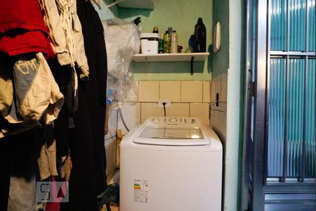 Casa de condomínio à venda com 150m², 5 quartos e 1 vaga Casa de condomínio à venda com 150m², 5 quartos e 1 vagaCasa 2 - Lavanderia