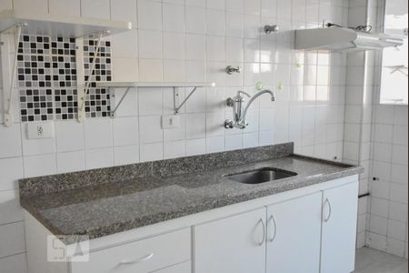 Apartamento para alugar com 75m², 2 quartos e 1 vagaCozinha