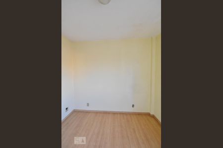 Apartamento para alugar com 75m², 2 quartos e 1 vagaQuarto 02