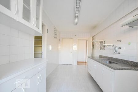 Apartamento para alugar com 75m², 2 quartos e 1 vagaCozinha