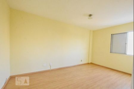 Apartamento para alugar com 75m², 2 quartos e 1 vagaQuarto 01