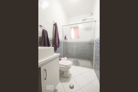 Casa à venda com 200m², 4 quartos e 2 vagasBanheiro 2