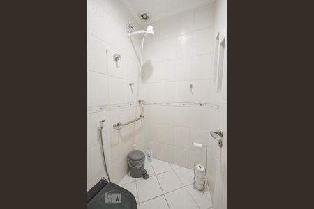 Casa à venda com 200m², 4 quartos e 2 vagasBanheiro