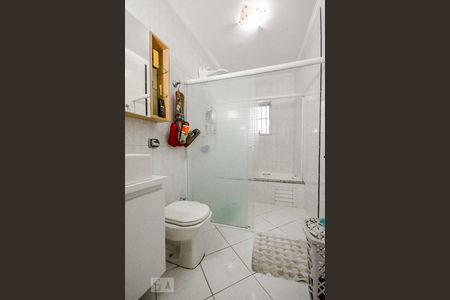 Casa à venda com 200m², 4 quartos e 2 vagasBanheiro 1