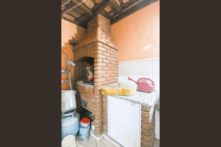 Casa à venda com 200m², 4 quartos e 2 vagasChurrasqueira