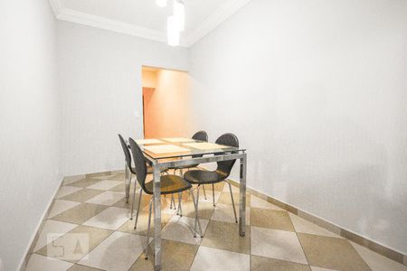 Casa à venda com 200m², 4 quartos e 2 vagasSala de Jantar