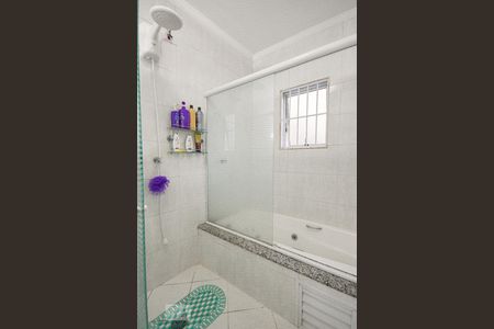 Casa à venda com 200m², 4 quartos e 2 vagasDucha