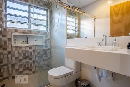 Casa à venda com 250m², 3 quartos e 5 vagas Casa à venda com 250m², 3 quartos e 5 vagasBanheiro