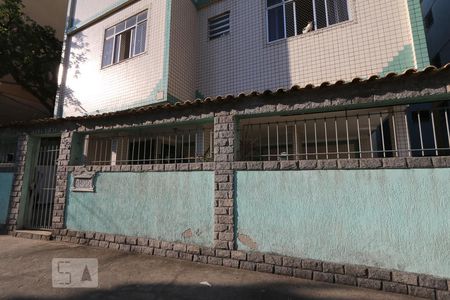 Apartamento à venda com 65m², 2 quartos e 1 vagaFachada e portaria