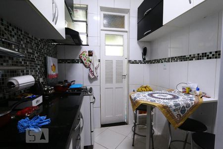 Apartamento à venda com 65m², 2 quartos e 1 vagaCozinha
