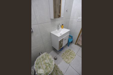 Casa à venda com 250m², 3 quartos e 6 vagas Casa à venda com 250m², 3 quartos e 6 vagasLavabo