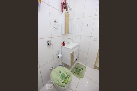 Casa à venda com 250m², 3 quartos e 6 vagas Casa à venda com 250m², 3 quartos e 6 vagasBanheiro Social