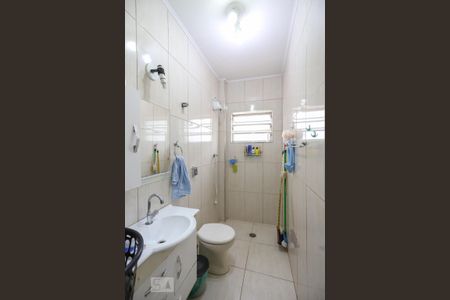 Casa à venda com 250m², 3 quartos e 6 vagas Casa à venda com 250m², 3 quartos e 6 vagasBanheiro Suíte